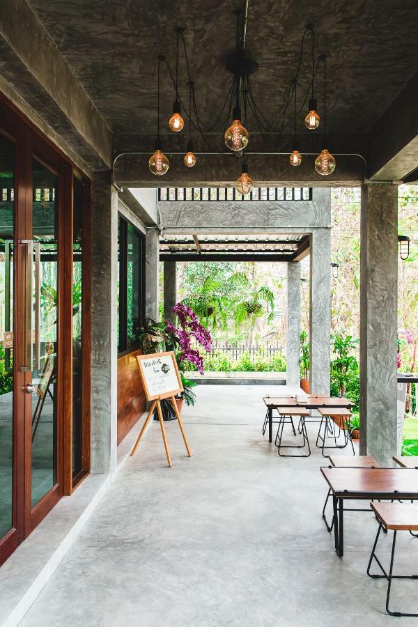 Stucco Loft Residency Hotel Chiang Mai Exterior photo