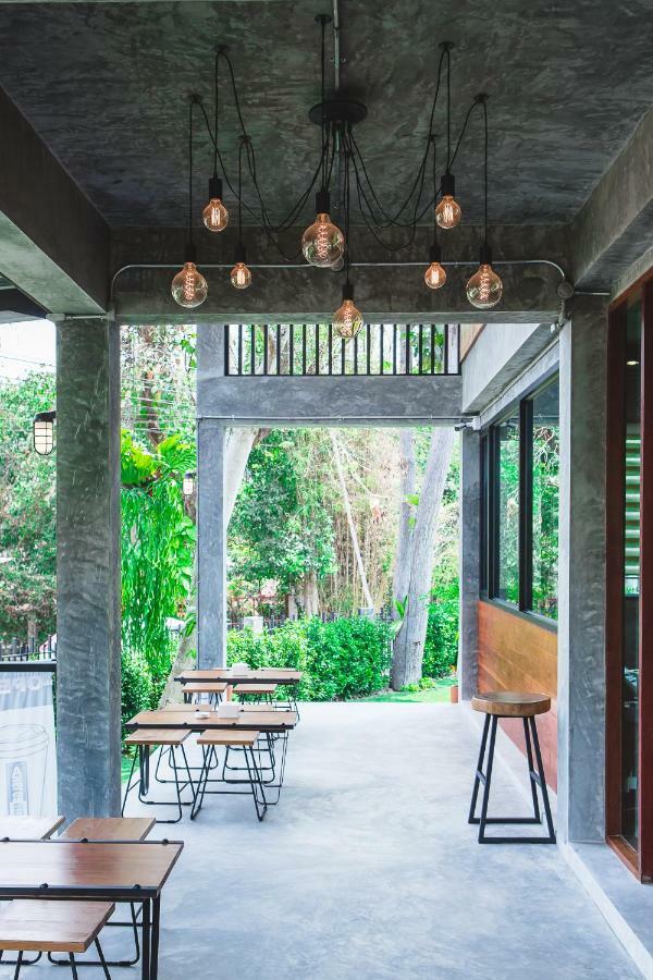 Stucco Loft Residency Hotel Chiang Mai Exterior photo